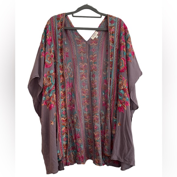 Umgee Jackets & Blazers - Umgee Women's Purple Boho Floral Embroidered Kimono - Size Small/Medium
